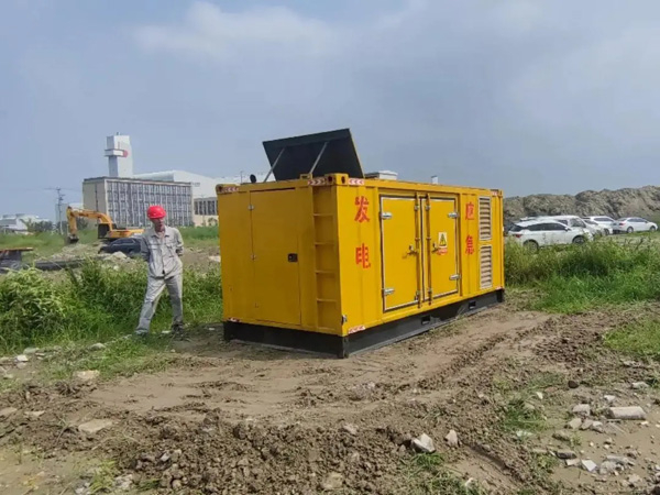 大名200KW柴油发电机机组每小时的油耗量受哪些因素影响？