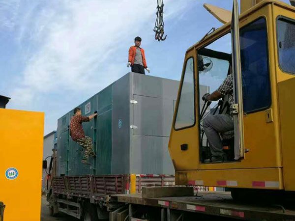 大名更换水冷式机油散热器密封件的操作流程是怎样的？